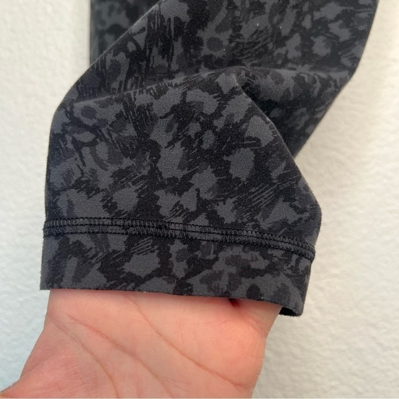 Lululemon Align Pant II 25" Wild Thing Camo Deep Coal Multi 2 - Picture 5 of 16